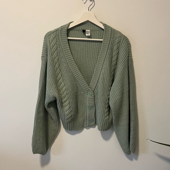 H&M Light Green Cable Knit Cardigan - Picture 2 of 9